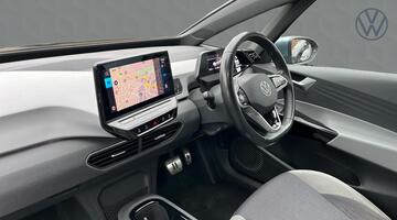 2020 Volkswagen Pro Performance 58kWh Family Auto 5-door (Blue) - Image: 2