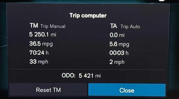 2024 Volvo 2.0h T8 18.8kWh Ultra Dark Auto 4WD Euro 6 5-door (Blue) - Image: 12