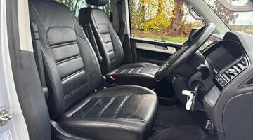 2016 Volkswagen 2.0 BiTDI BlueMotion Tech Executive 4Motion Euro 6 5-door (Silver) - Image: 28