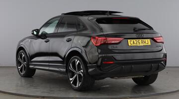 2025 Audi 2.0 TFSI 40 Black Edition Sportback S Tronic quattro Euro 6 5-door (Black) - Image: 3