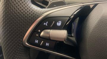 2025 Škoda TSI iV 25.7kWh SportLine DSG Euro 6 5-door (Black) - Image: 17