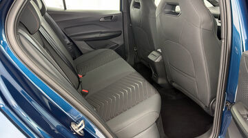 2025 CUPRA E-Boost 59kWh V1 Auto 5-door (Blue) - Image: 28