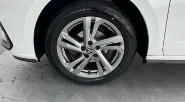 2021 Volkswagen 1.0 TSI R-Line Euro 6 5-door (White) - Image: 37