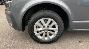 2022 Volkswagen 2.0 TDI T30 Highline DSG FWD SWB Euro 6 5-door (Grey) - Image: 10