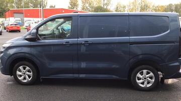 2024 Ford 2.080 EcoBlue Limited L1 H1 Euro 6 5-door (Blue) - Image: 20