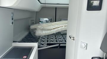 2025 Volkswagen 2.0 TDI 600 Auto Euro 6 4-door (Beige) - Image: 24