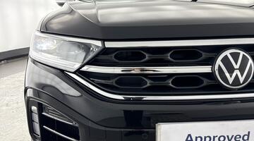 2025 Volkswagen 2.0 TSI R DSG 4Motion Euro 6 5-door (Black) - Image: 42