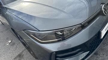 2025 Volkswagen ETSI MHEV R-Line DSG Euro 6 5-door (Grey) - Image: 10