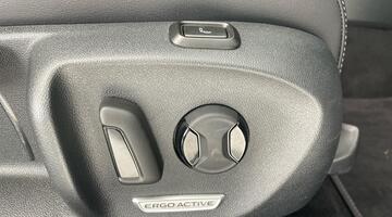 2025 Volkswagen TSI eHybrid 19.7kWh R-Line DSG Euro 6 5-door (Silver) - Image: 21