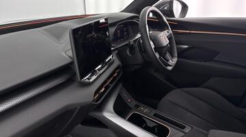2025 CUPRA 2.0 TSI VZ1 DSG 4-doorive Euro 6 5dr (Black) - Image: 2
