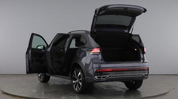 2025 Volkswagen 1.0 TSI R-Line DSG Euro 6 5-door (Grey) - Image: 11