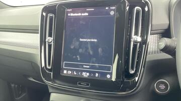 2025 Volvo 2.0 B4 MHEV Plus DCT Auto Euro 6 5-door (Blue) - Image: 26