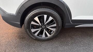 2025 Volkswagen 1.0 TSI Life Euro 6 5-door (White) - Image: 19