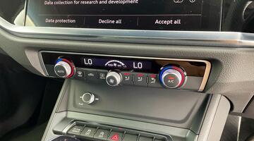 2025 Audi TFSI CoD 35 S line S Tronic Euro 6 5-door (Black) - Image: 25