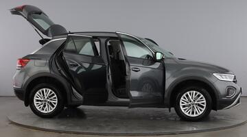 2023 Volkswagen 1.0 TSI Life Euro 6 5-door (Grey) - Image: 10