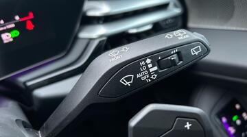 2025 Audi 2.0 TFSI S line S Tronic Euro 6 5-door (Blue) - Image: 35