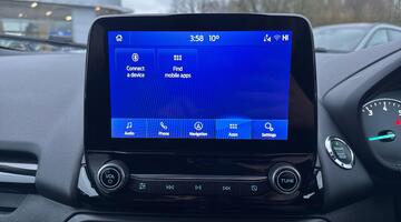 2022 Ford 1.0T EcoBoost Titanium Euro 6 5-door (White) - Image: 13