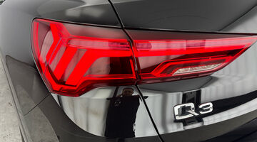 2025 Audi TFSI CoD 35 S line S Tronic Euro 6 5-door (Black) - Image: 35