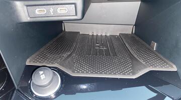 2025 Volkswagen TSI R-Line Euro 6 5-door (Silver) - Image: 25