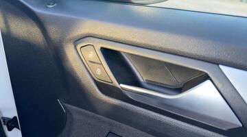 2023 Volkswagen 1.0 TSI Life Euro 6 5-door (Grey) - Image: 23