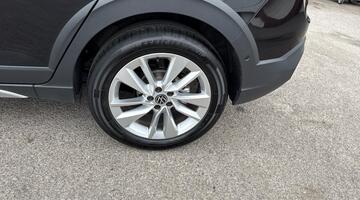 2025 Volkswagen 1.0 TSI Match DSG Euro 6 5-door (Black) - Image: 16