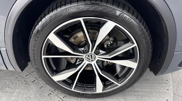 2021 Volkswagen 2.0 TDI R-Line DSG Euro 6 5-door (Grey) - Image: 5