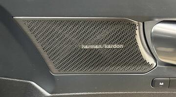 2025 Volvo 2.0 B3 MHEV Ultra Dark DCT Auto Euro 6 5-door (Black) - Image: 27