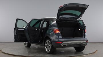 2025 SEAT 1.0 TSI FR Sport DSG Euro 6 5-door (Blue) - Image: 11