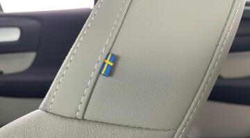 2020 Volvo 2.0 T4 Momentum Pro Auto Euro 6 5-door (Black) - Image: 38