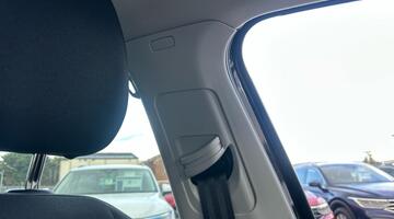 2025 Volkswagen 1.0 EVO Life Euro 6 5-door (Black) - Image: 47