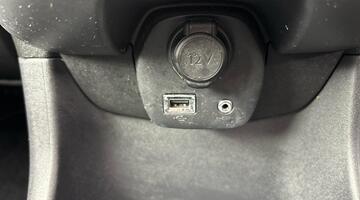 2020 Toyota 1.0 VVT-i x-trend Funroof x-shift Euro 6 5-door (White) - Image: 14