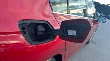 2022 Volkswagen TSI Style Euro 6 5-door (Red) - Image: 15