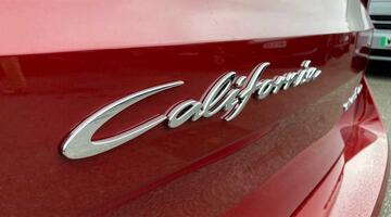 2025 Volkswagen TSI eHybrid 19.7kWh Ocean DSG 4Motion Euro 6 4-door (Red) - Image: 45