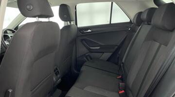 2025 Volkswagen TSI Match DSG Euro 6 5-door (Grey) - Image: 31