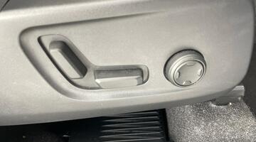 2025 Volvo 2.0 B4 MHEV Plus DCT Auto Euro 6 5-door (Blue) - Image: 18