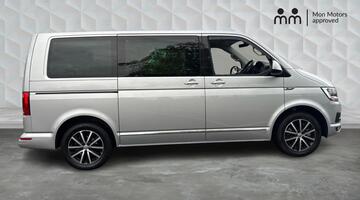 2016 Volkswagen 2.0 BiTDI BlueMotion Tech Executive 4Motion Euro 6 5-door (Silver) - Image: 4