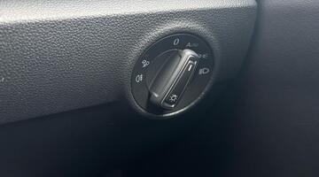 2022 Volkswagen 2.0 TDI Style Euro 6 5-door (Blue) - Image: 25