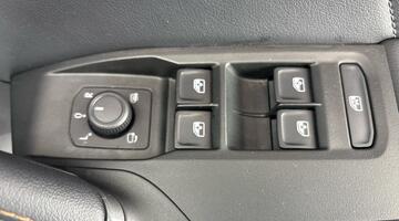 2024 CUPRA EHybrid 12.8kWh VZ2 Design Edition DSG Euro 6 5-door (White) - Image: 19