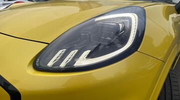 2025 Ford Standard Range 43kWh Premium Auto 5-door (Yellow) - Image: 23