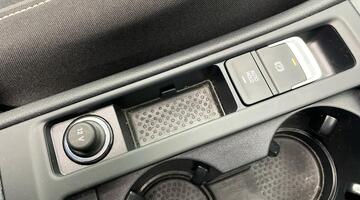 2016 Volkswagen TSI BlueMotion Tech GT Euro 6 5-door (Black) - Image: 14