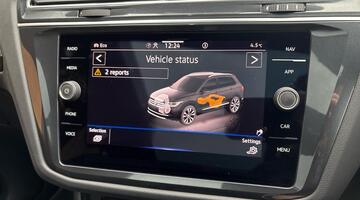 2023 Volkswagen 2.0 TDI R-Line DSG Euro 6 5-door (Grey) - Image: 13