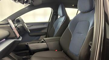 2025 Volvo Single Motor Extended Range 69kWh Plus Auto 5-door (Black) - Image: 35