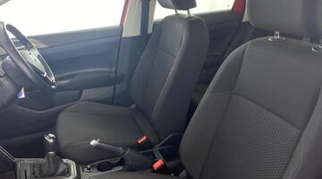 2021 Volkswagen 1.0 EVO Match Euro 6 5-door (Red) - Image: 31