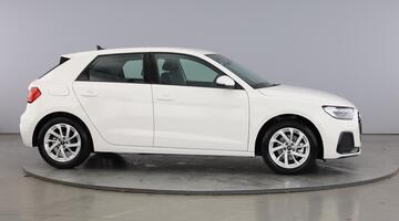 2025 Audi 1.0 TFSI 30 Sport Sportback S Tronic Euro 6 5-door (White) - Image: 4