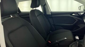 2022 Audi 1.0 TFSI 25 Technik Sportback Euro 6 5-door (White) - Image: 19