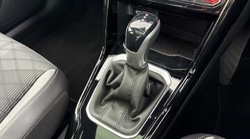 2022 Volkswagen TSI R-Line DSG Euro 6 5-door (White) - Image: 25