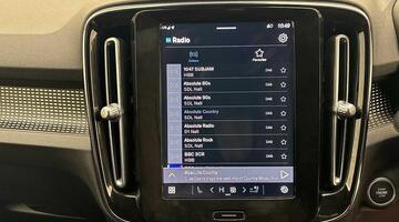 2022 Volvo 2.0 B4 MHEV Plus DCT Auto Euro 6 5-door (Silver) - Image: 36