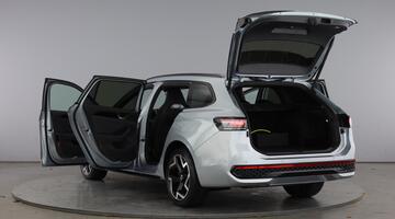 2025 Volkswagen TSI eHybrid 19.7kWh R-Line DSG Euro 6 5-door (Silver) - Image: 11