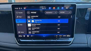 2025 Volkswagen ETSI MHEV Match DSG Euro 6 5-door (Grey) - Image: 12