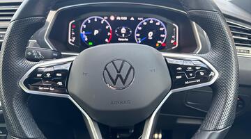 2023 Volkswagen TSI R-Line DSG Euro 6 5-door (Black) - Image: 29
